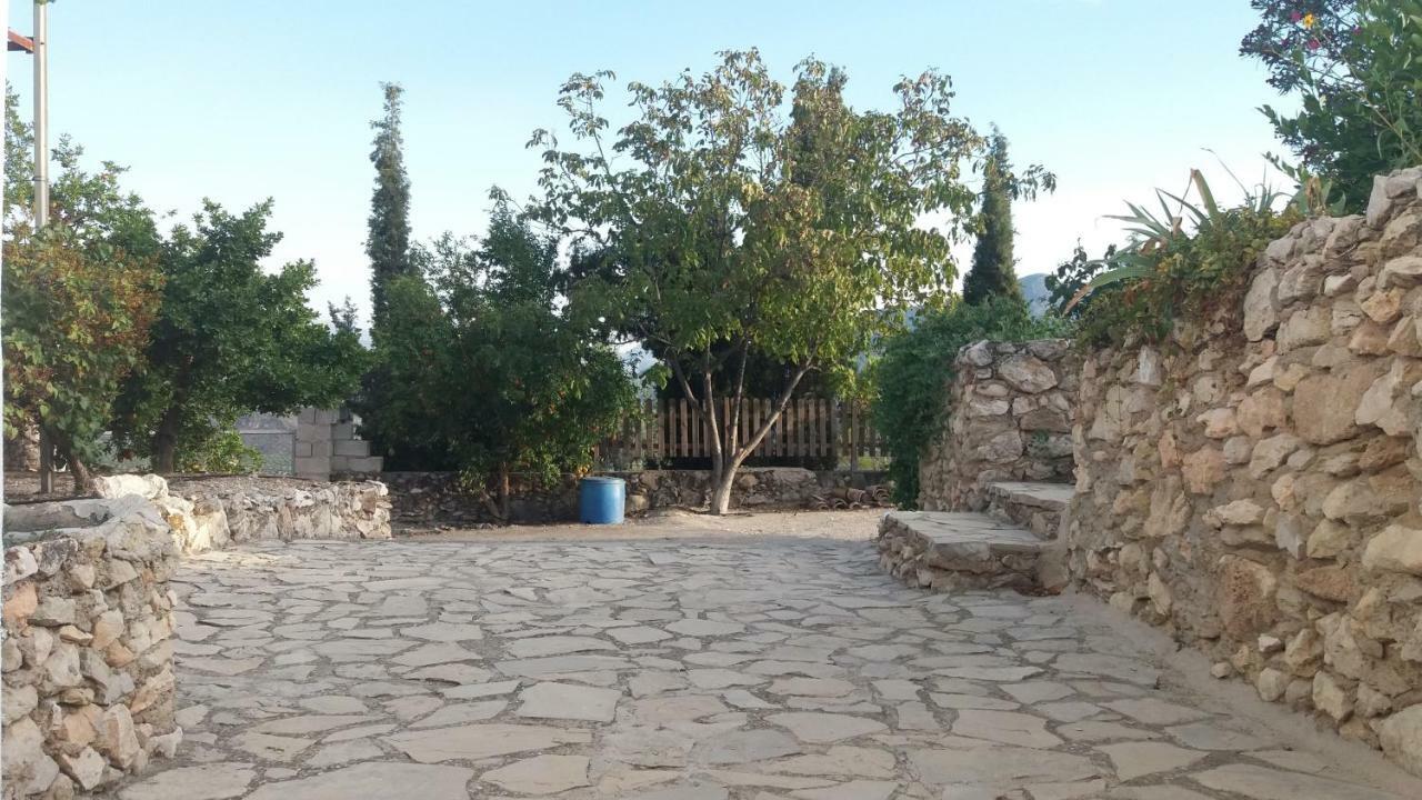 Cueva Rural La Noguera Vendégház Pegalajar Kültér fotó